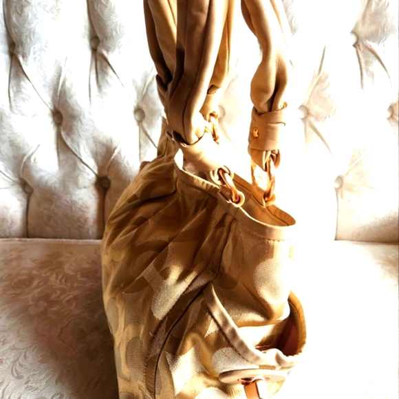 Coach shoulder bag - Picture 2 of 6